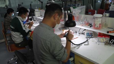 Standard Dental Lab Co., Limited linia produkcyjna producenta